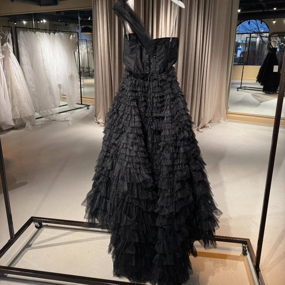 Black Off-Shoulder Ruffled High-Low Maxi Dress - Picture 5 of 7